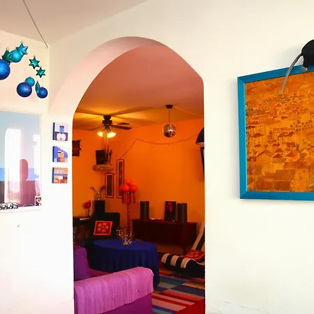Lollipop - Sunny, Spacious, Funky With Stunning View *